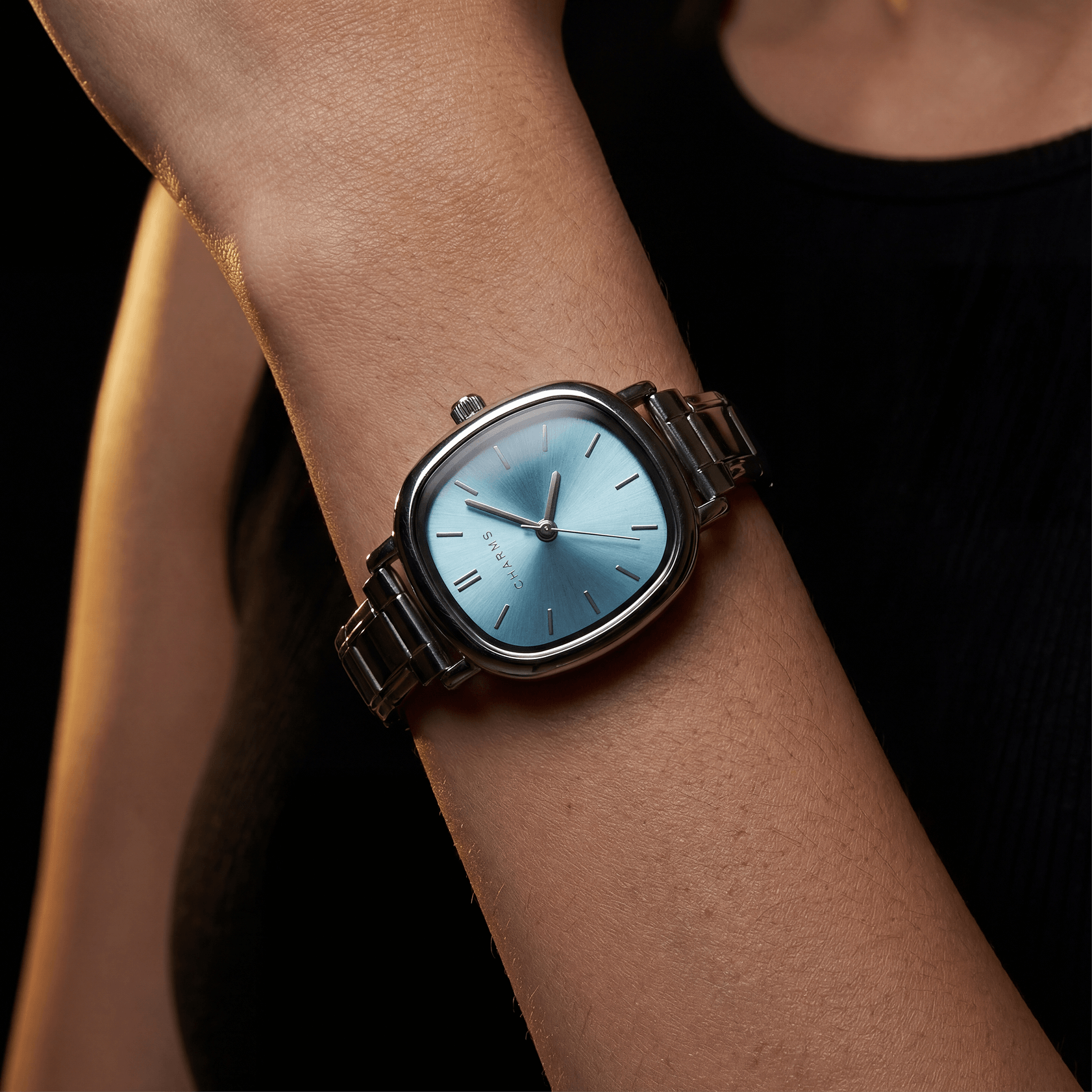 Capri – Sølvmodel med blå urskive